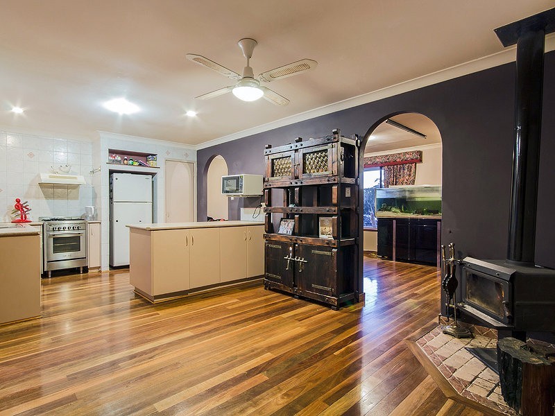 22 Tunnicliffe Street, Parmelia WA 6167