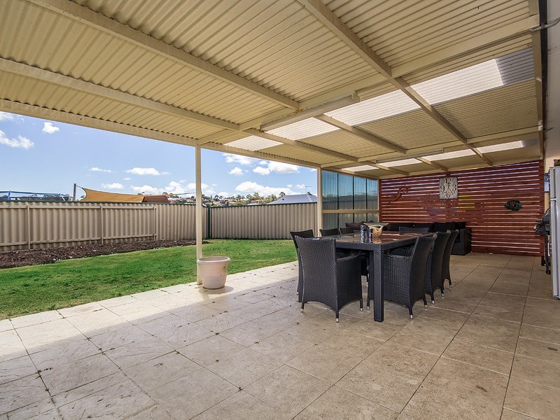 17 Minstrell Road, Bertram WA 6167