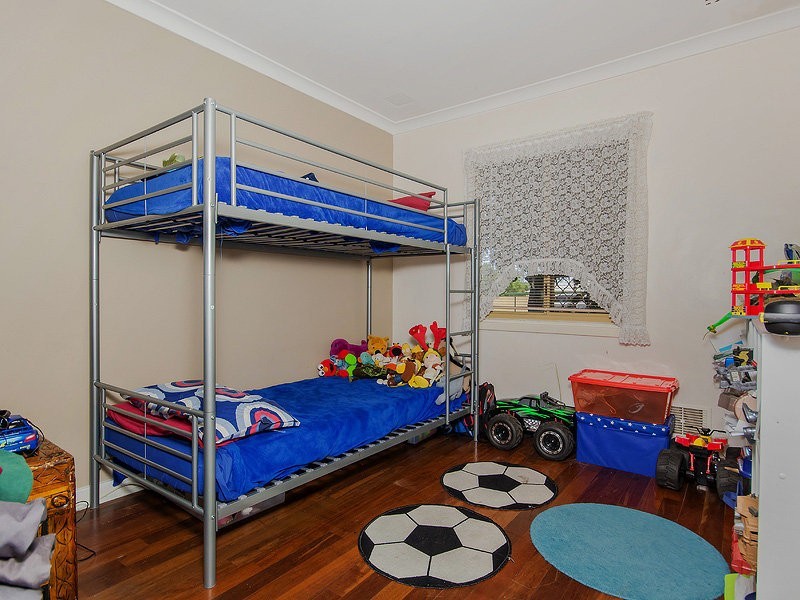 29 Gawler Way, Calista WA 6167