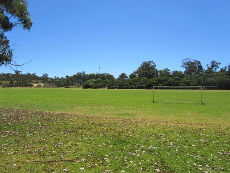 16 Cowcher Way West, Medina WA 6167