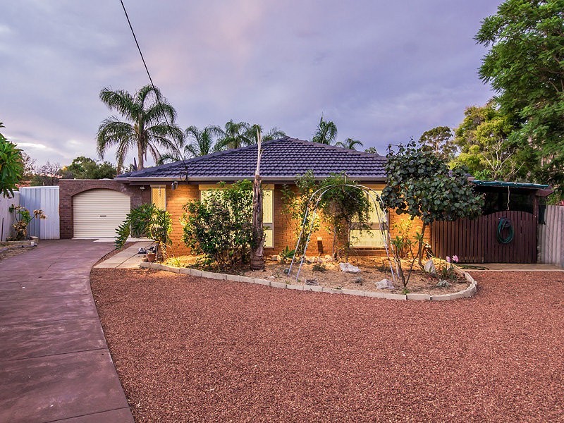 54 Mckean Way, Parmelia WA 6167