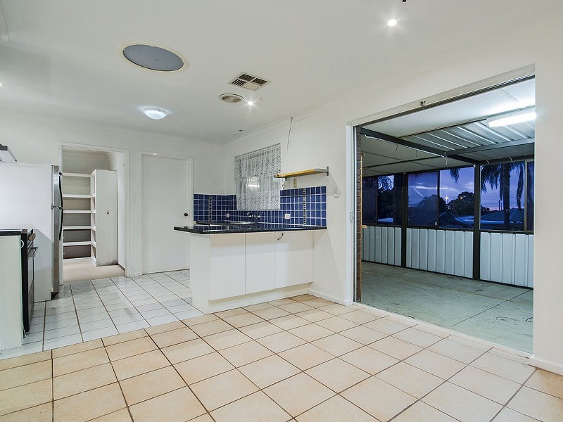 54 Mckean Way, Parmelia WA 6167