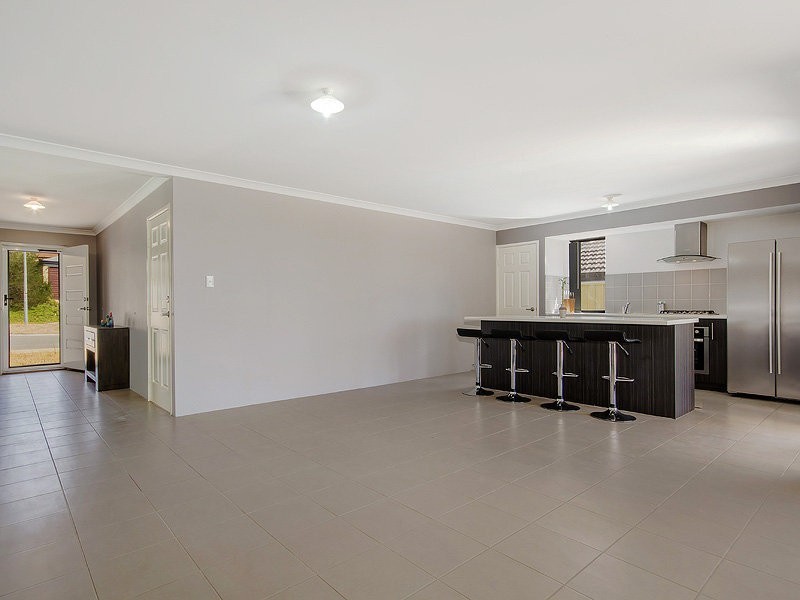 99 Warner Road, Parmelia WA 6167