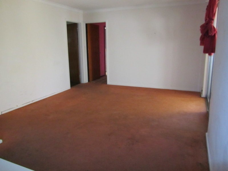 13 Farmer Way, Parmelia WA 6167