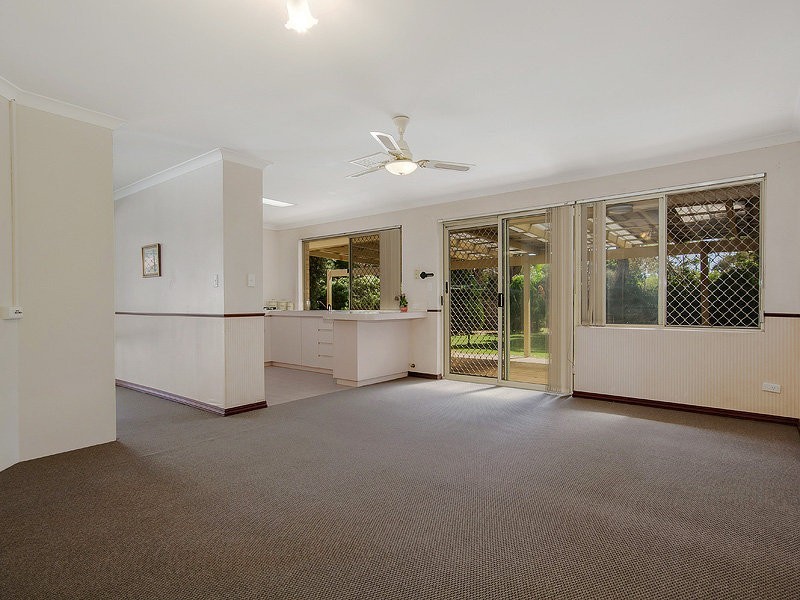 31 Taylor Close, Leda WA 6170