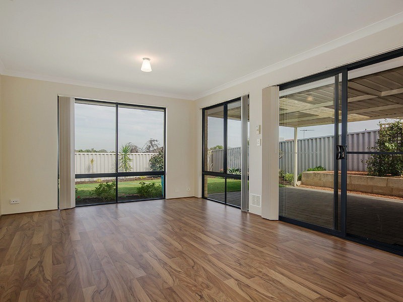 19 Brookeby Heights, Leda WA 6170