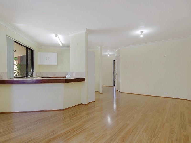 18 Corring Way, Parmelia WA 6167