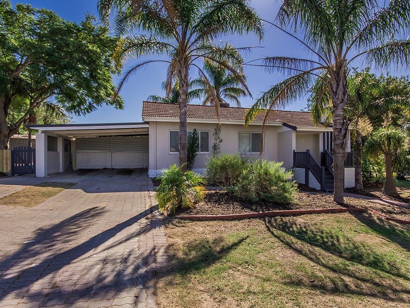 15 Walgreen Crescent, Calista WA 6167