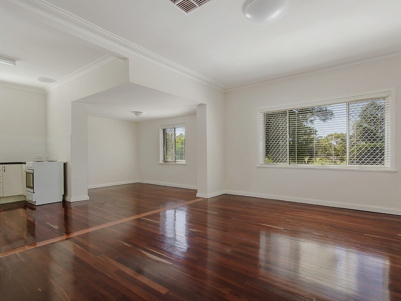 15 Walgreen Crescent, Calista WA 6167