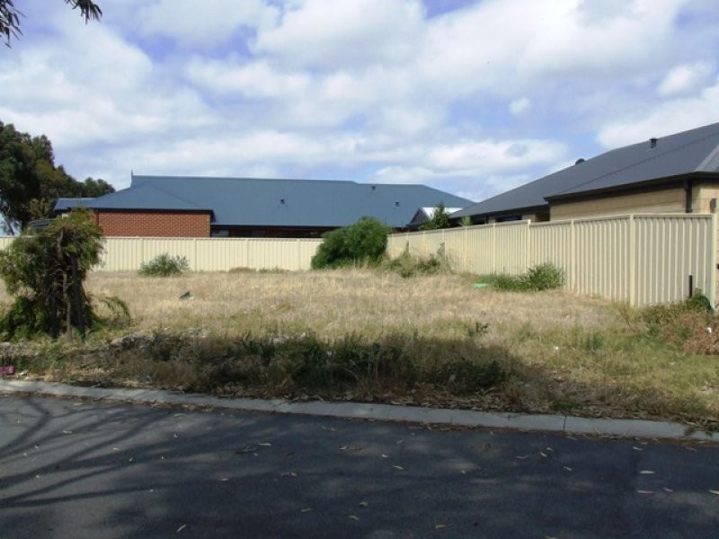 26 Lorne Bend, Secret Harbour WA 6173