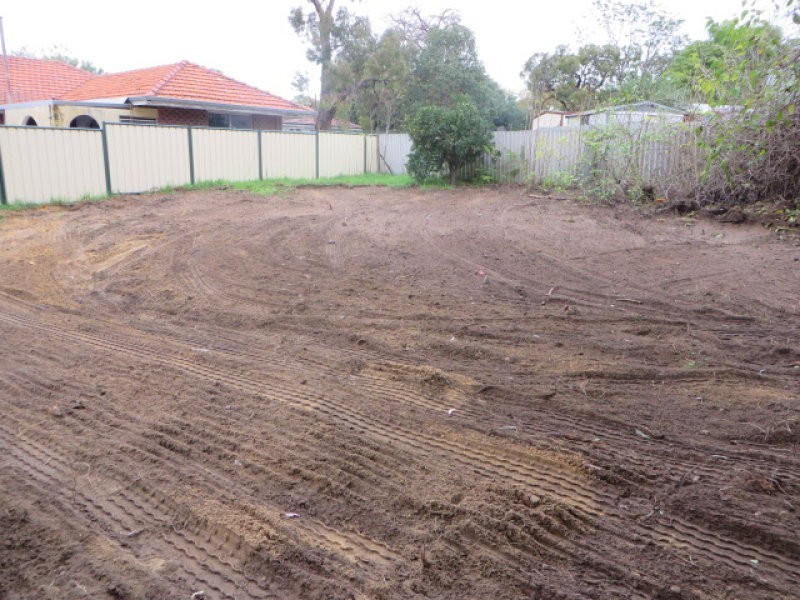 2/4 Brownell Place, Medina WA 6167