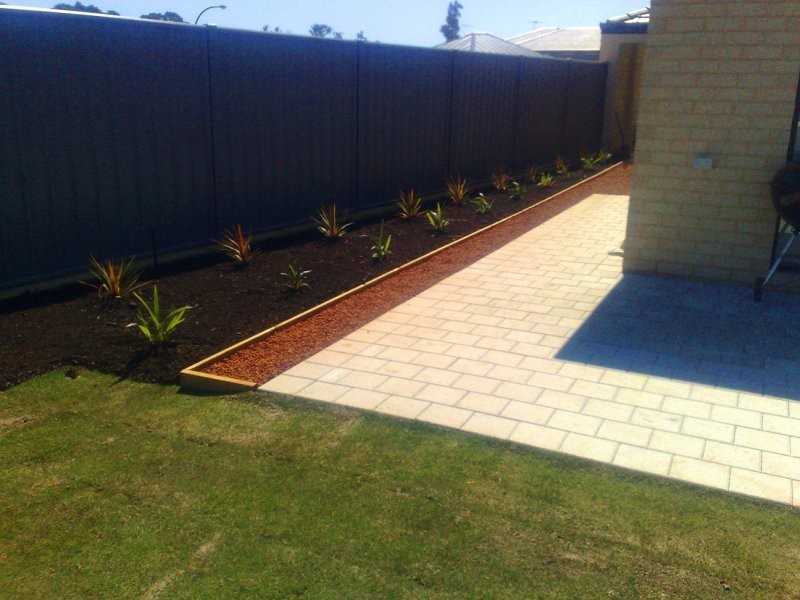 5 Glastonbury Street, Leda WA 6170