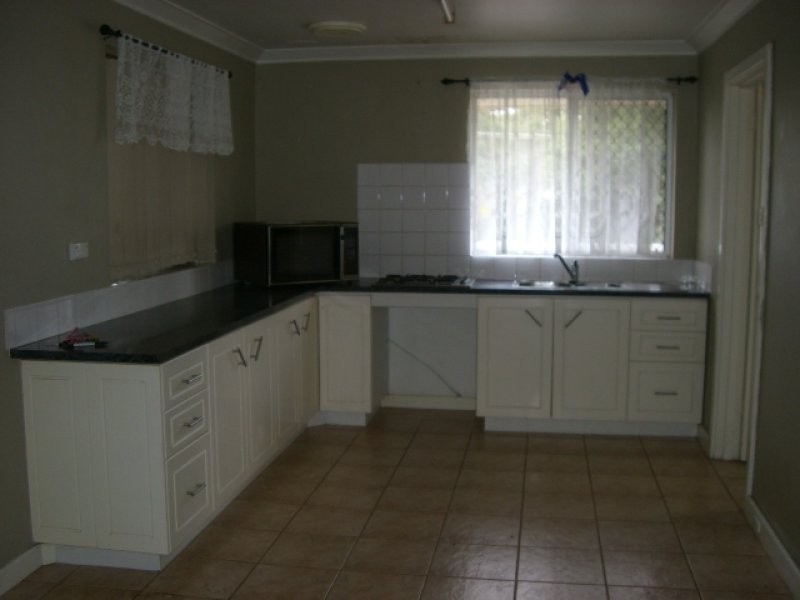 25 Maycock Place, Orelia WA 6167