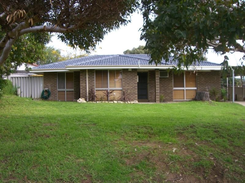 9 Kirkland Way, Parmelia WA 6167