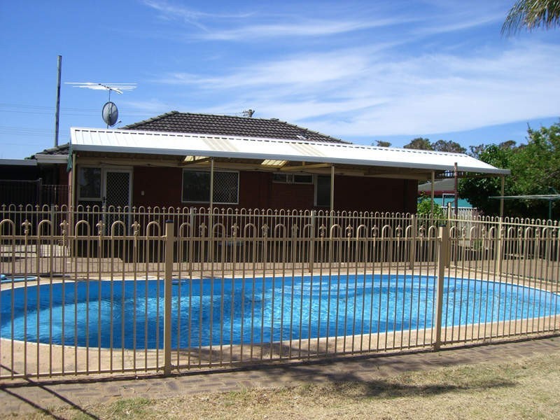 16 Mulligan Way, Orelia WA 6167