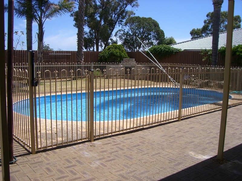 16 Mulligan Way, Orelia WA 6167