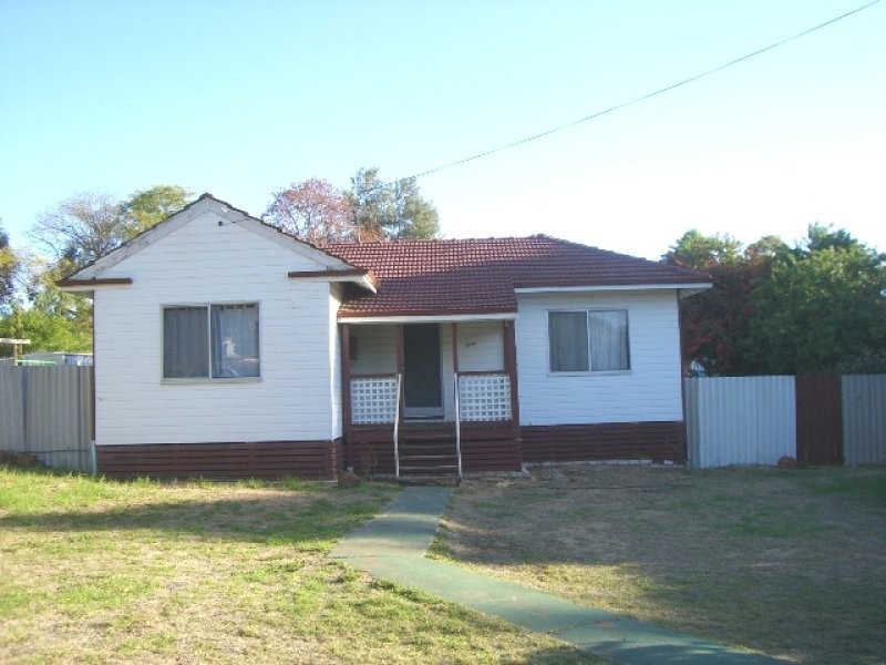 40 Medina Avenue, Medina WA 6167