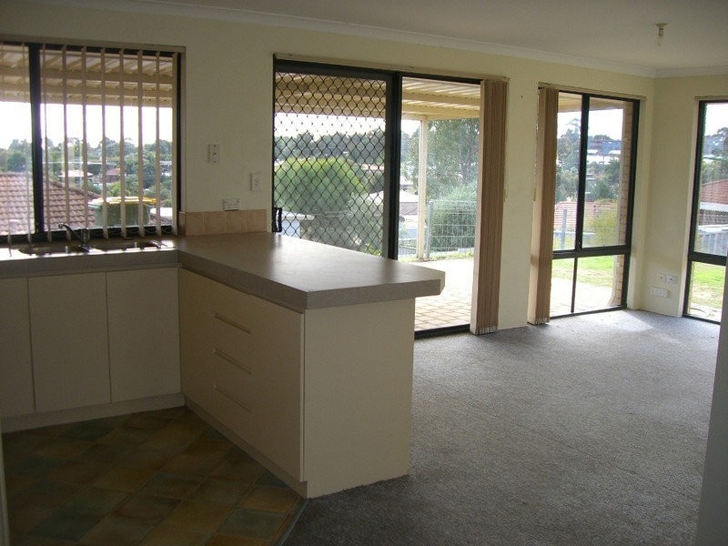 19 Hargrave Place, Parmelia WA 6167