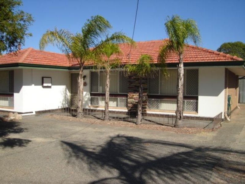 11 Morrit Way, Parmelia WA 6167