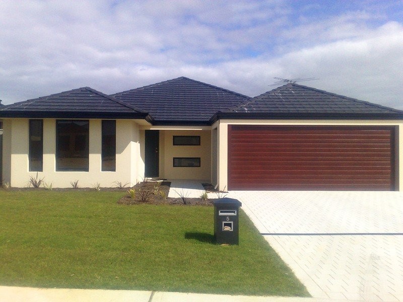 5 Glastonbury Street, Leda WA 6170