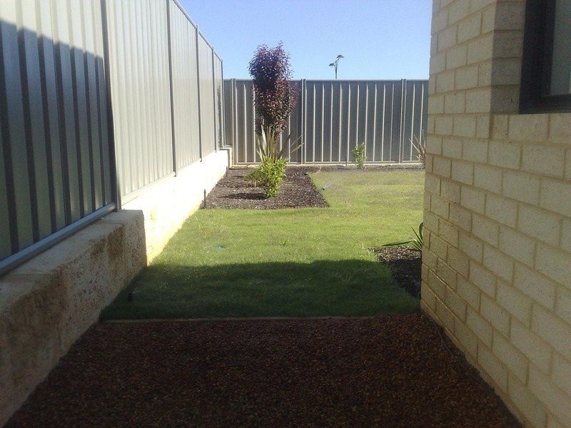 5 Glastonbury Street, Leda WA 6170