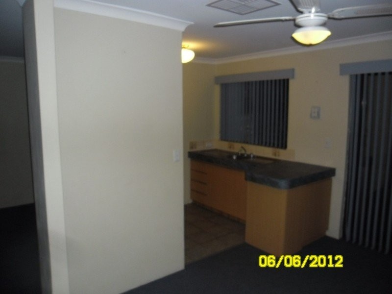 8 Tuart Ridge, Parmelia WA 6167