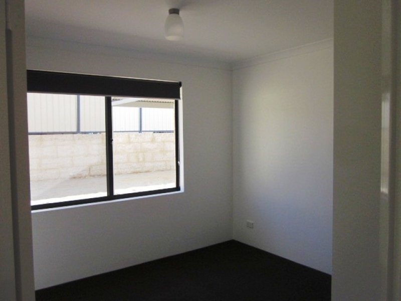 21 Shannon Pass, Bertram WA 6167