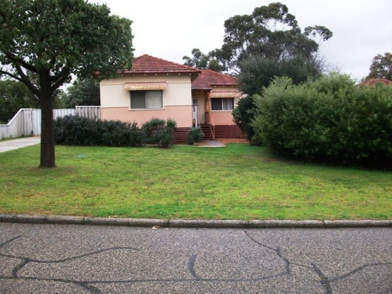 12 Kellam Way, Medina WA 6167