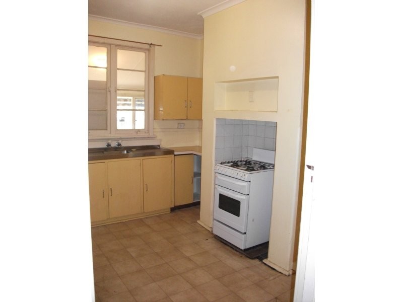 12 Kellam Way, Medina WA 6167