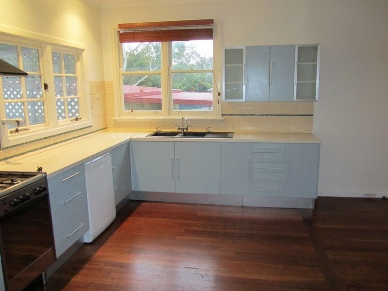 32 Hubbard Way, Medina WA 6167