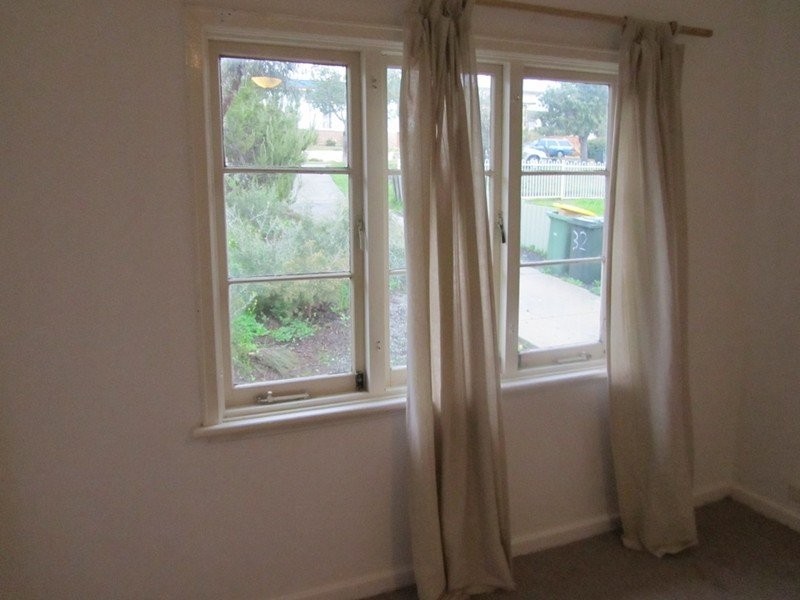 32 Hubbard Way, Medina WA 6167