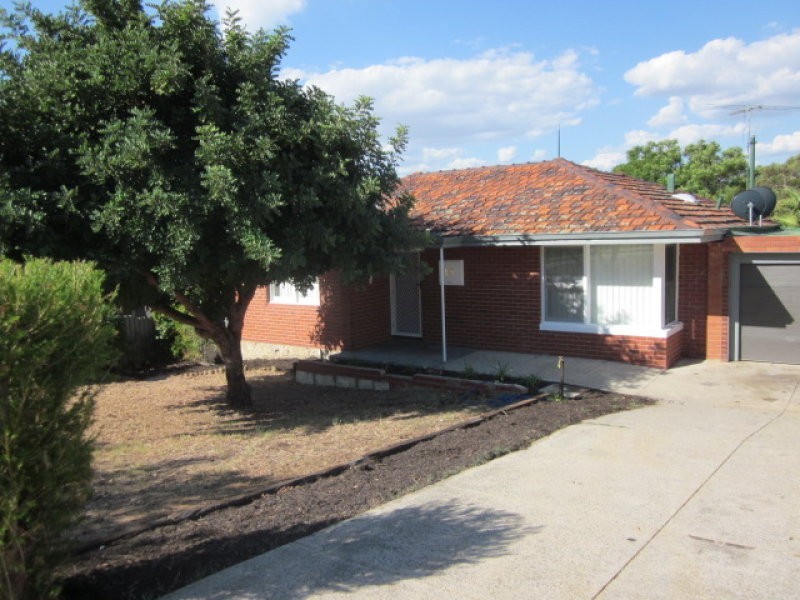 18 Crawford Road, Orelia WA 6167