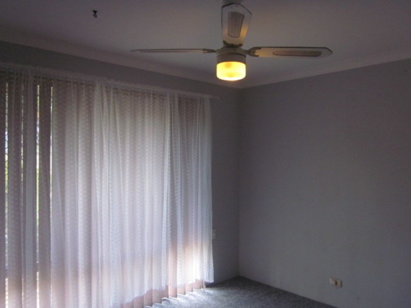 4 Devitt Grove, Parmelia WA 6167