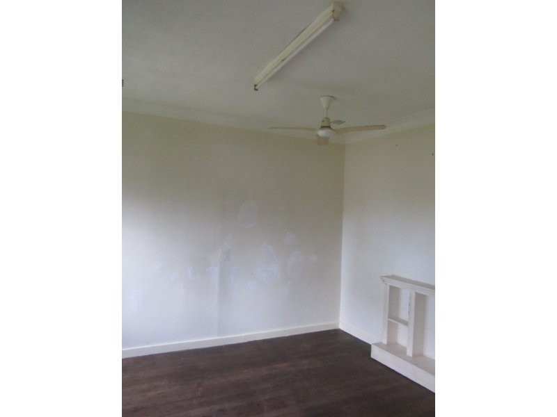 32 Crabtree Way, Medina WA 6167