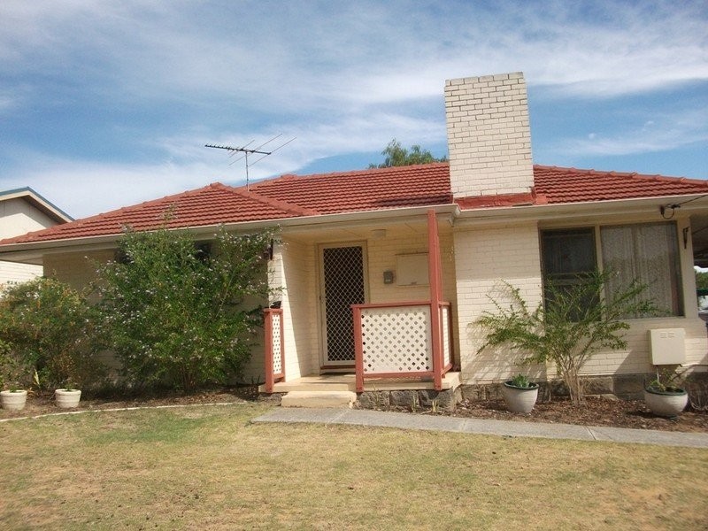 10 Fennager Way, Calista WA 6167