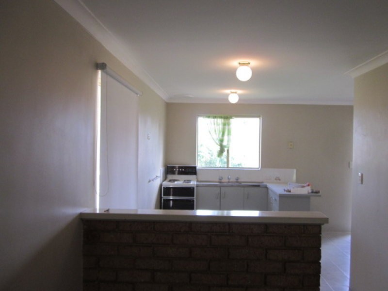 135 Parmelia Ave, Parmelia WA 6167