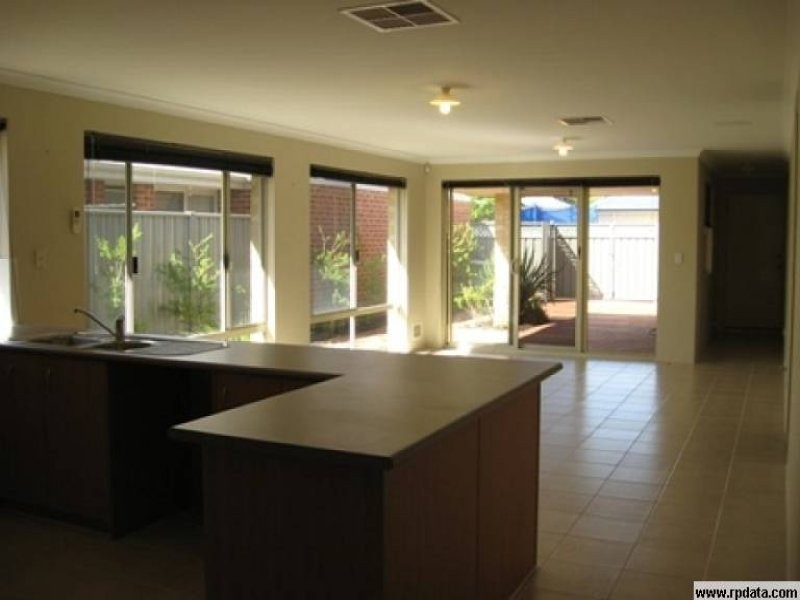 7 Oatlands Vista, Wellard WA 6170