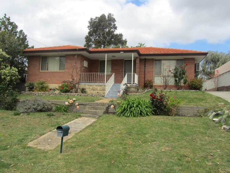 6 HUNT PLACE, Parmelia WA 6167