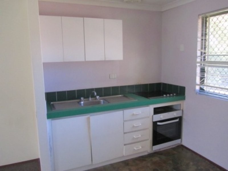 7 Garrett Corner, Parmelia WA 6167