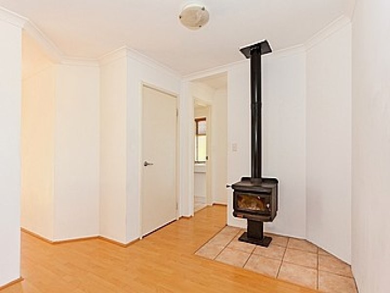 32 Mcnairn Cross, Leda WA 6170