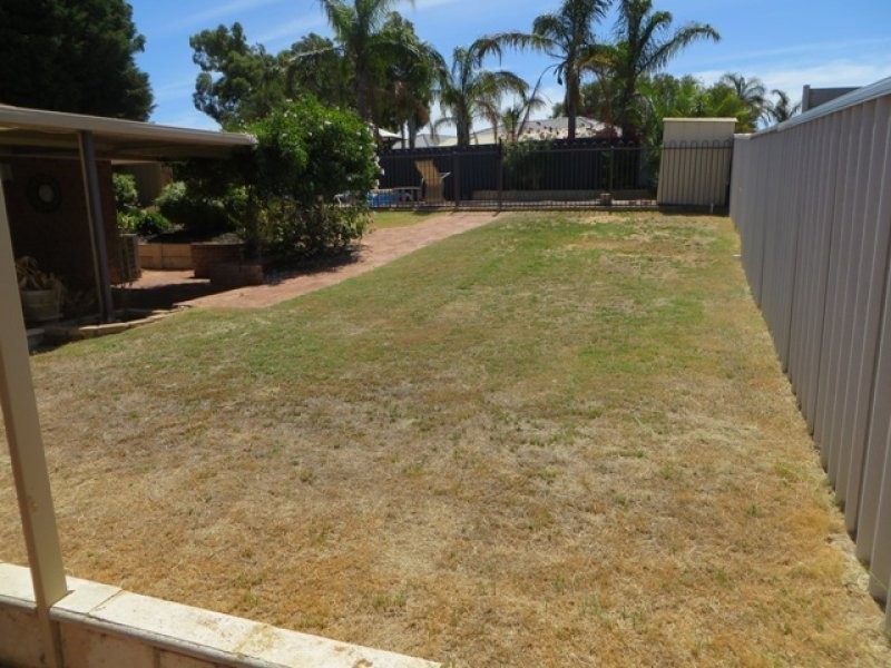 29 Porter Gardens, Leda WA 6170