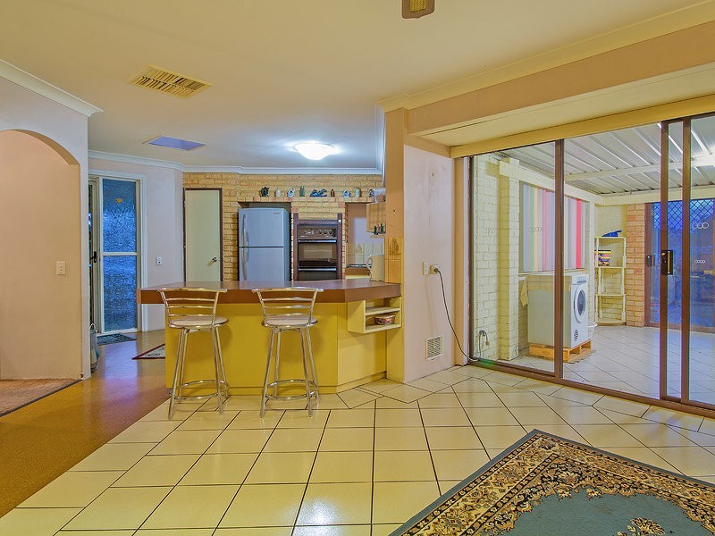 19 Tanson Road, Parmelia WA 6167