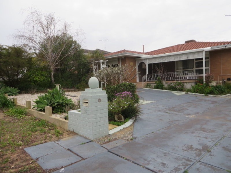 21 Richard Place, Orelia WA 6167
