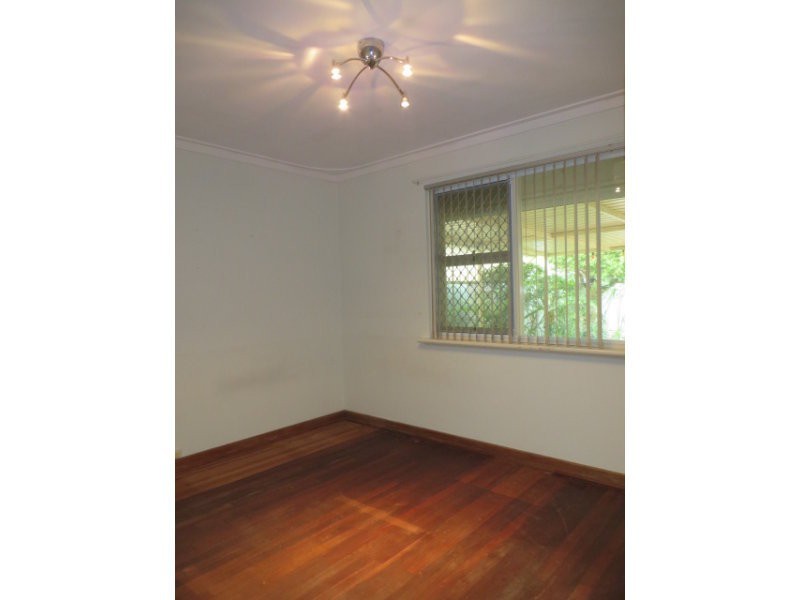 21 Richard Place, Orelia WA 6167