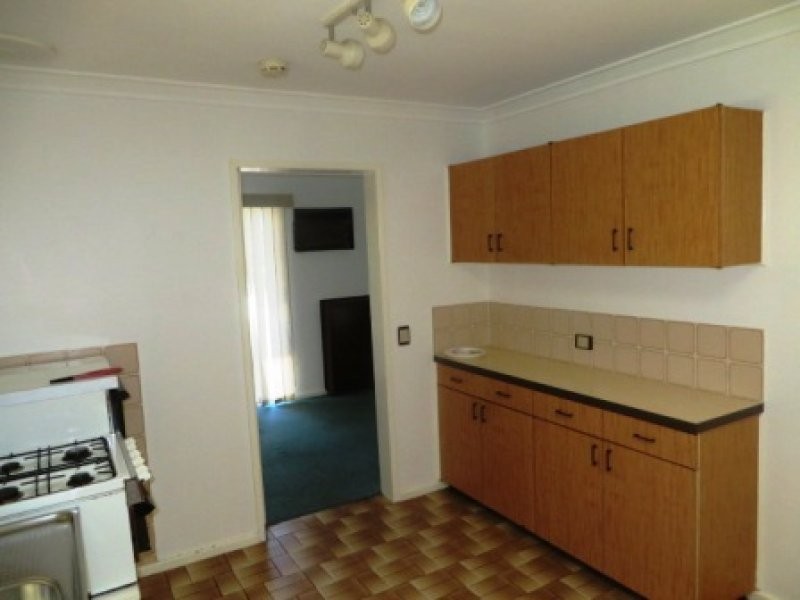 2 Gellibrand Road, Orelia WA 6167
