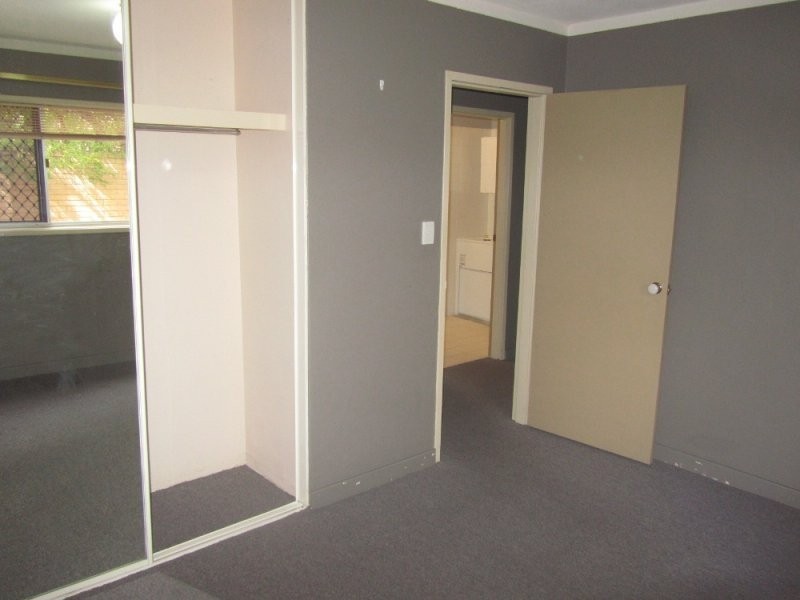 3/4 Canham Way, Orelia WA 6167