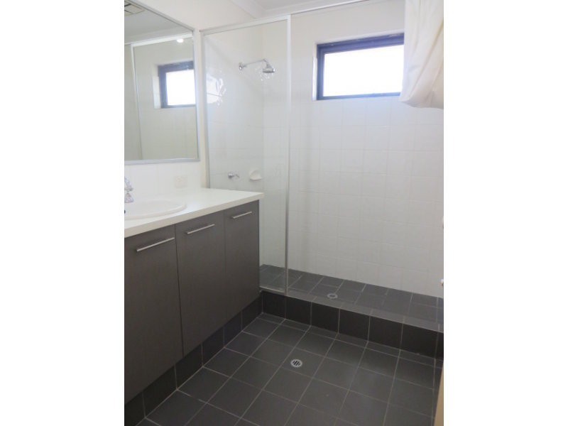 11 Corrour Bend, Bertram WA 6167