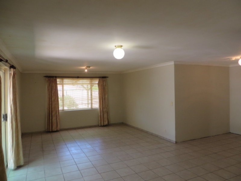 8 Patrick Vista, Parmelia WA 6167