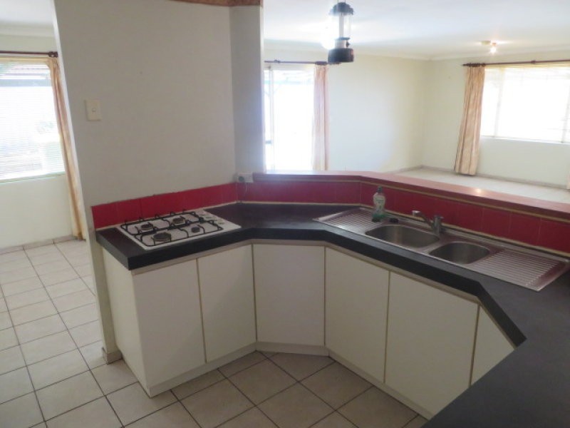 8 Patrick Vista, Parmelia WA 6167