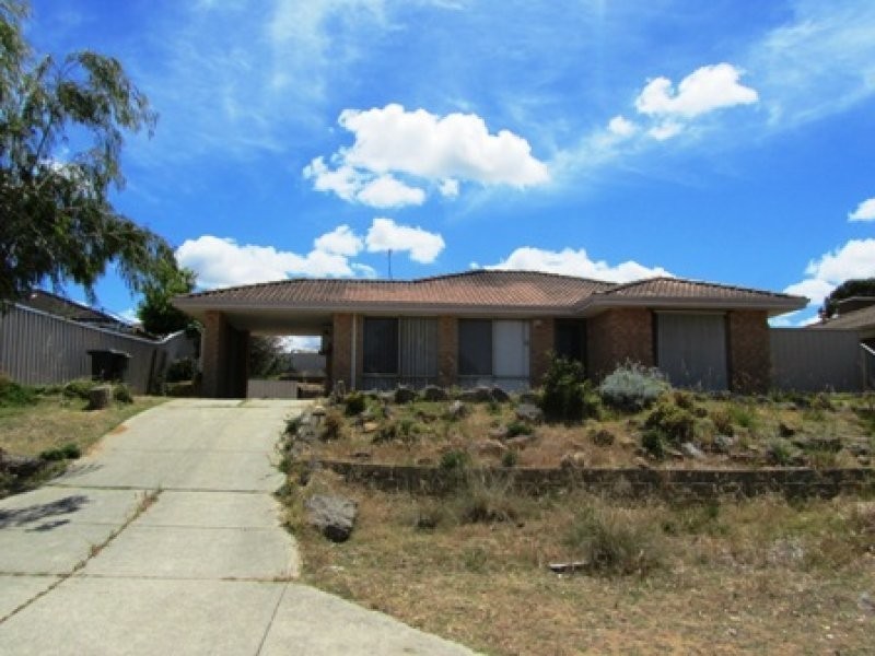 3 Maple Vista, Parmelia WA 6167